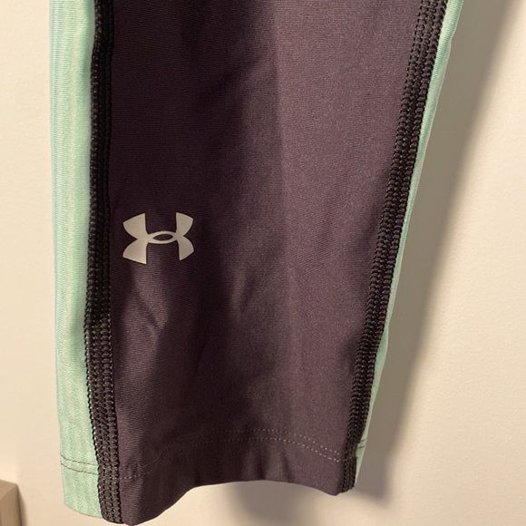 Under armour 3/4 leggings - Picture 2 of 3